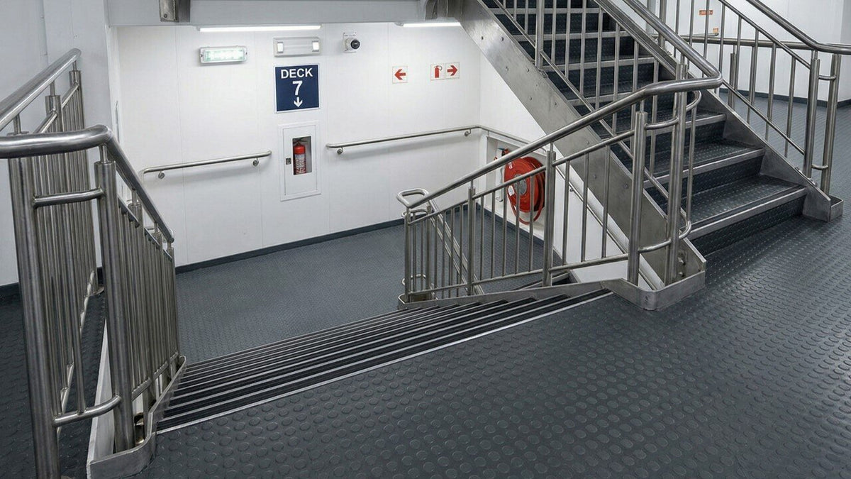 FLOATING DOT FLOORS