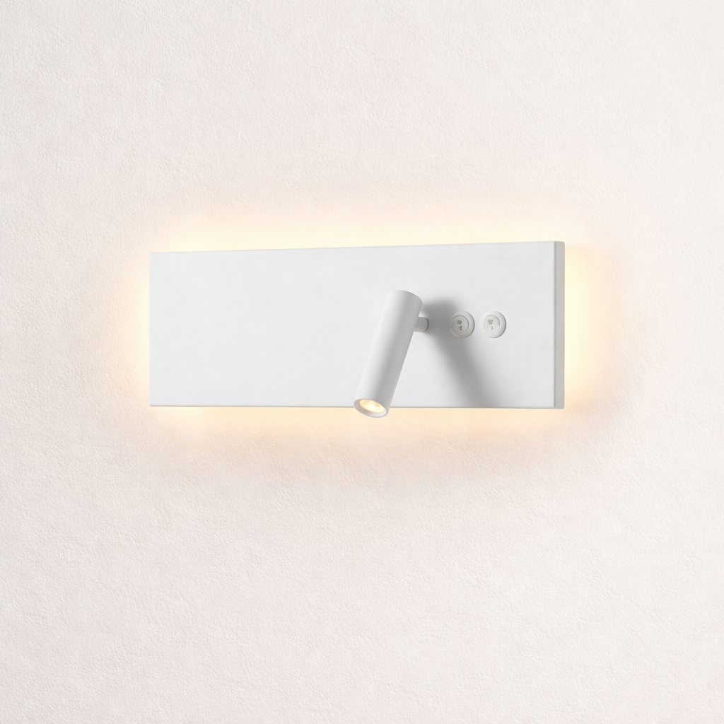 Nela Duo 440, luminaria Tyrval sobre pared cálida neutra